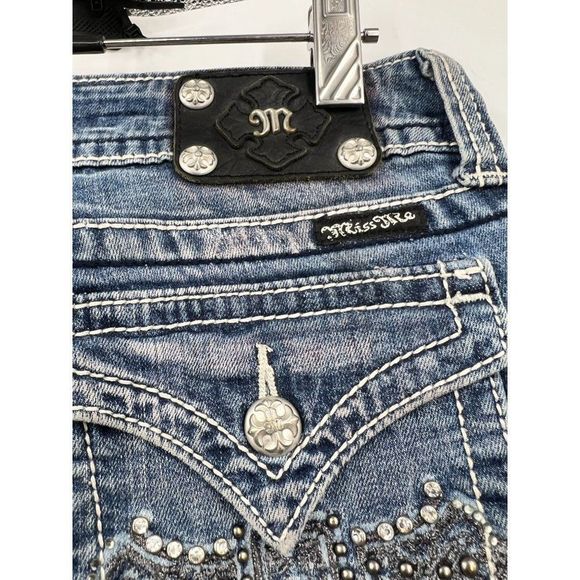Miss Me Crop Capri Denim Jeans Dark Stone Wash Cross Flap Blue Rhinestone Sz 30 - Picture 10 of 10